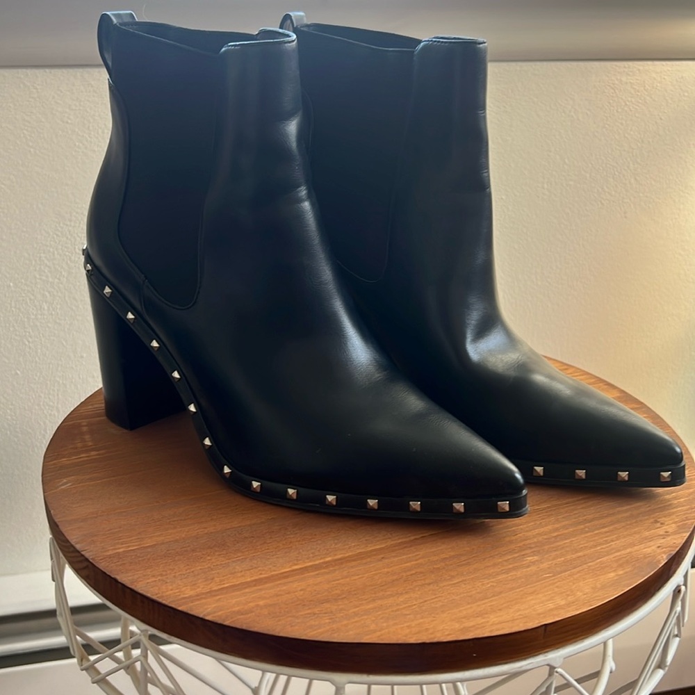 Like new Charles by Charles David studded ankle boots